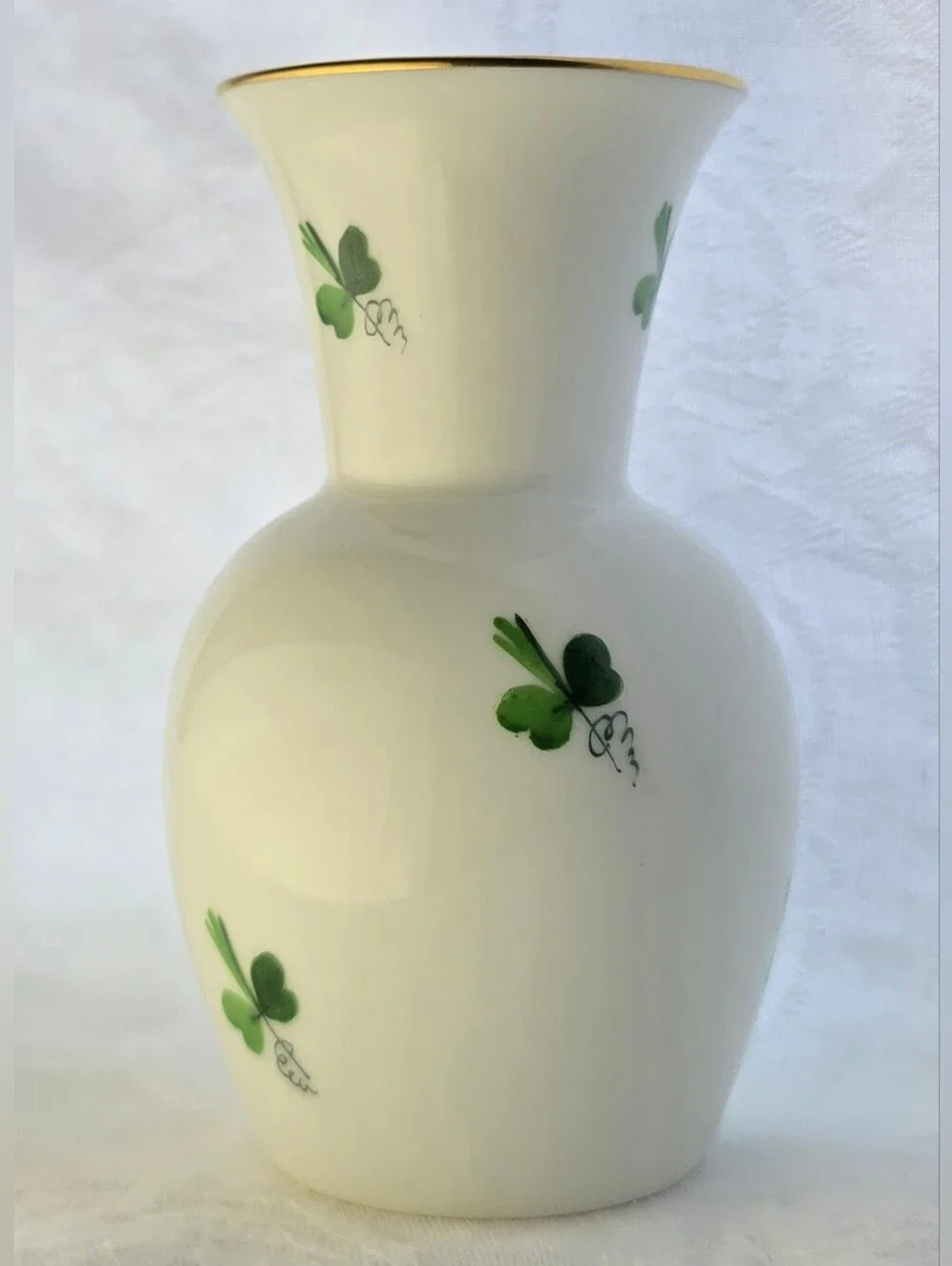 Vienna Augarten Bulbous Bud Vase (Scattered Vine Leaves w/ Gold trimmed rim)